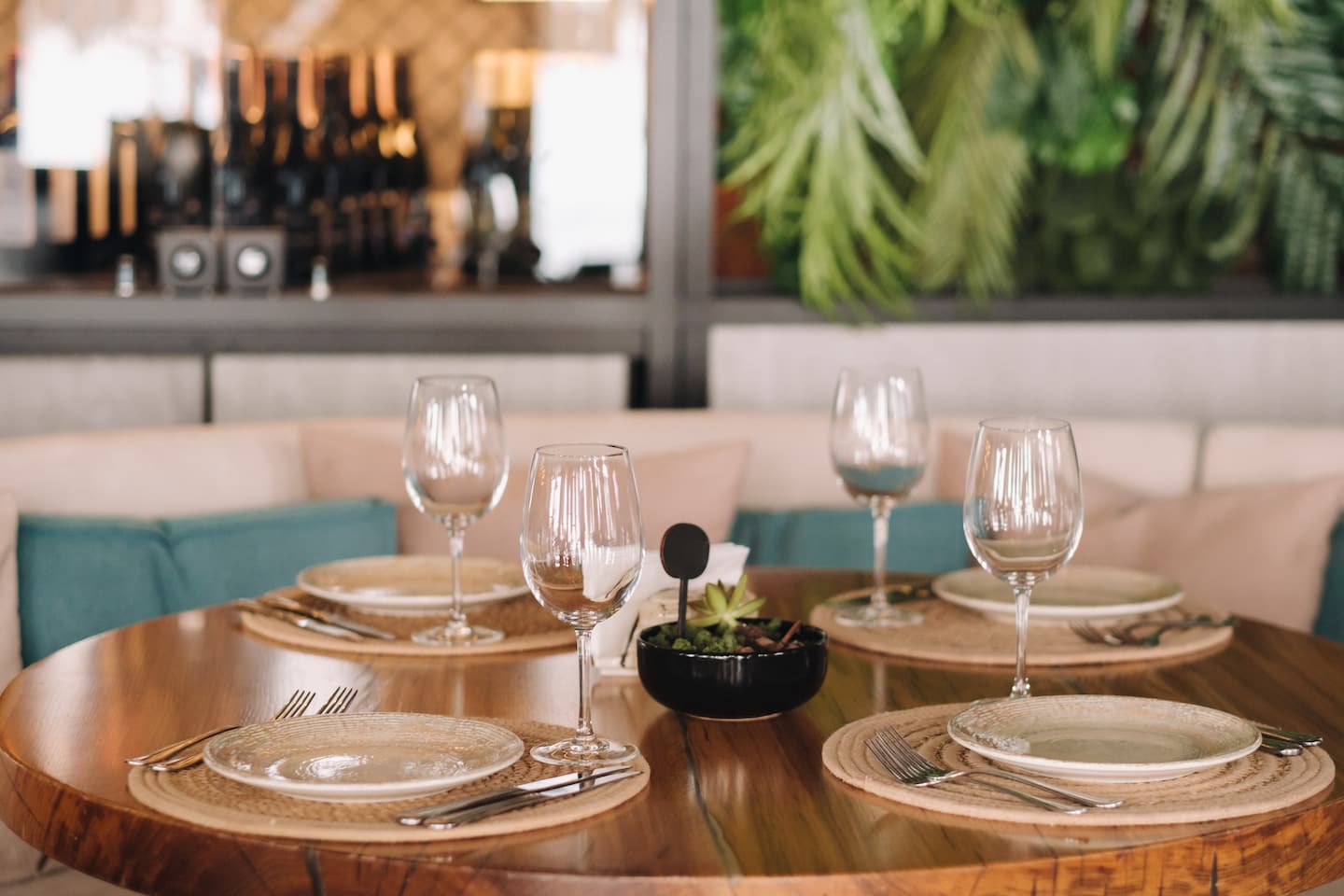 empty-dishes-and-cutlery-on-the-table-in-the-resta-UTSQWMK